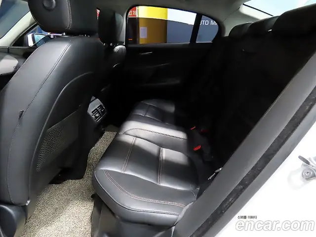 Jaguar XE 2015 2.0 автомат (гидро), миниатюра 7