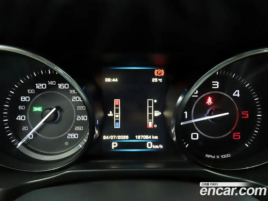 Jaguar XE 2015 2.0 автомат (гидро), фото 10