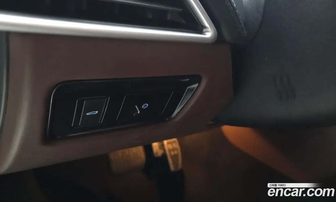 Jaguar XE 2017 2.0 автомат (гидро), фото 31