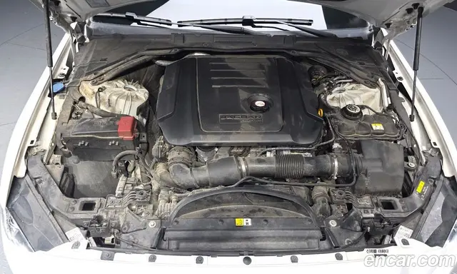 Jaguar XE 2017 2.0 автомат (гидро), миниатюра 6