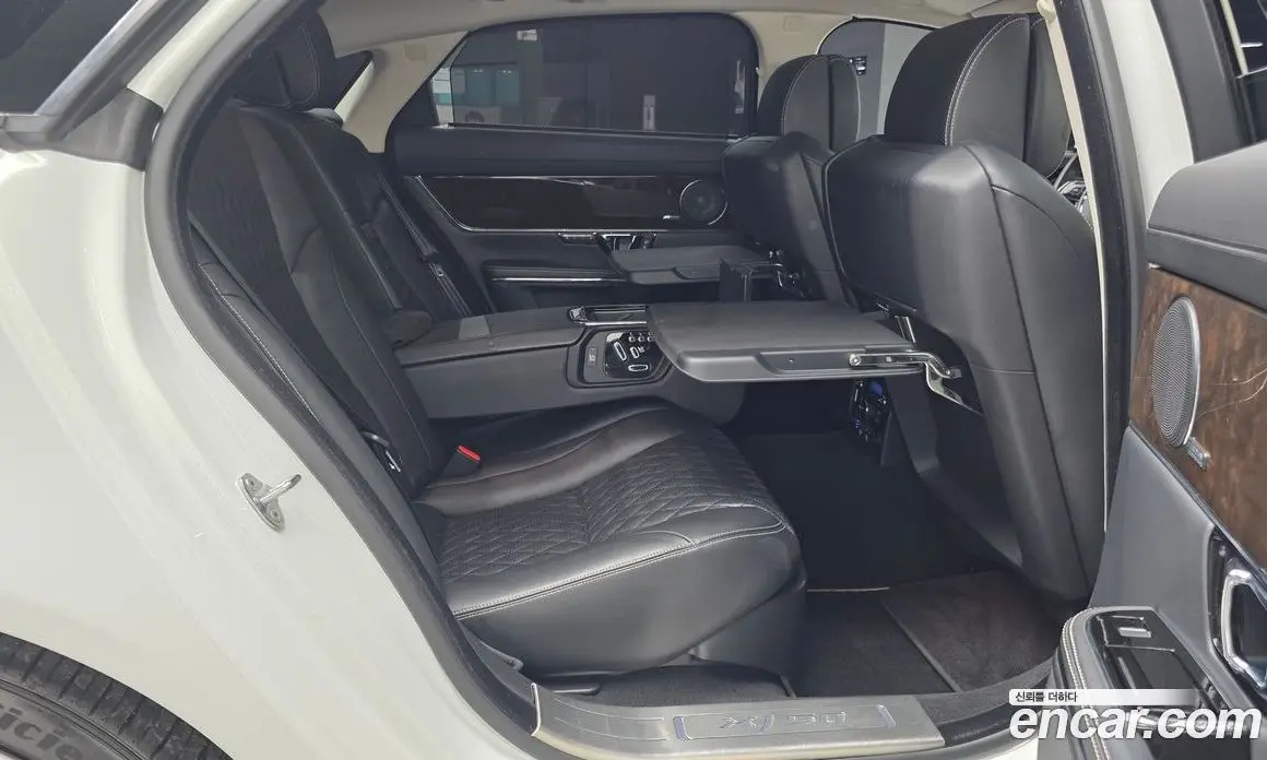 Jaguar XJ 2019 3.0 автомат (гидро), фото 18