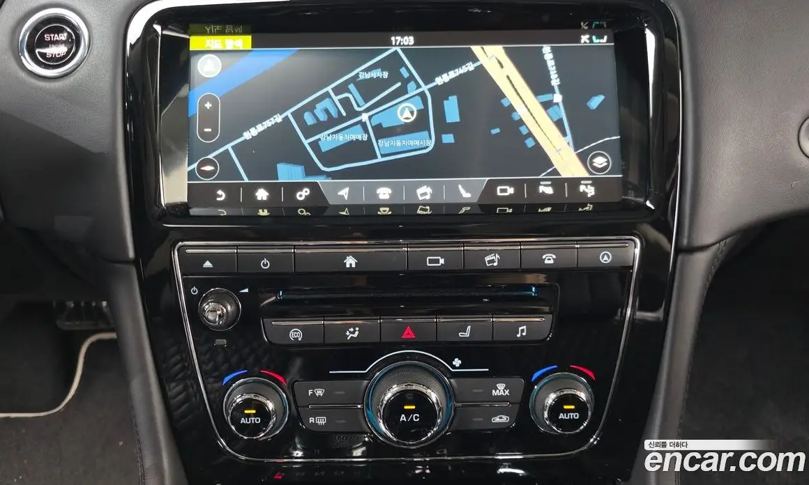 Jaguar XJ 2019 3.0 автомат (гидро), фото 27