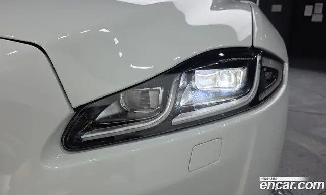 Jaguar XJ 2019 3.0 автомат (гидро), миниатюра 8