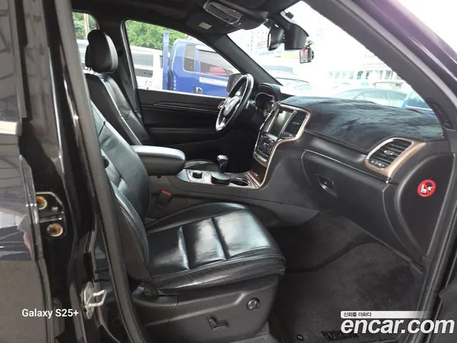 Jeep Cherokee 2015 3.6 автомат (гидро), миниатюра 10