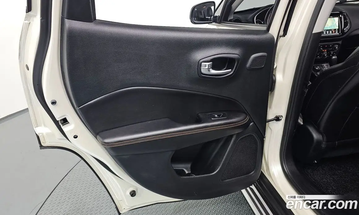 Jeep Compass 2019 2.4 автомат (гидро), фото 14