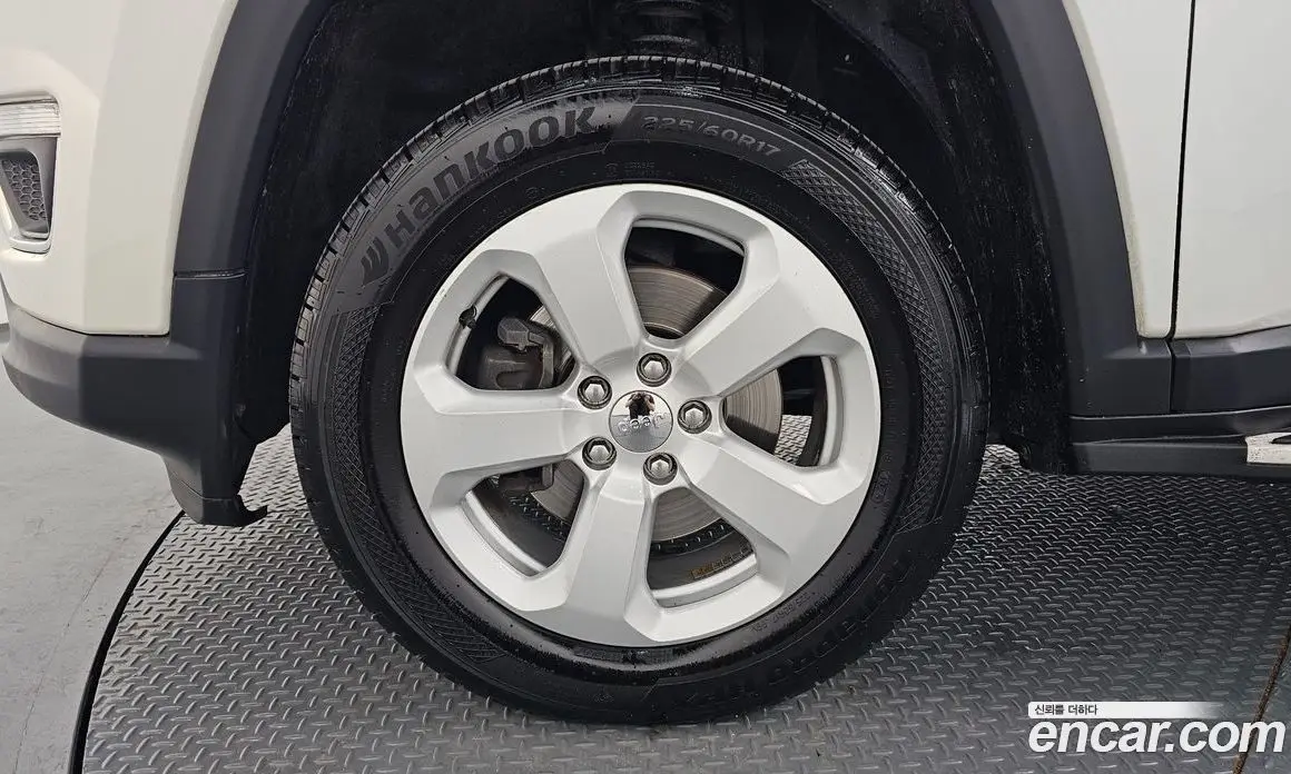 Jeep Compass 2019 2.4 автомат (гидро), фото 4