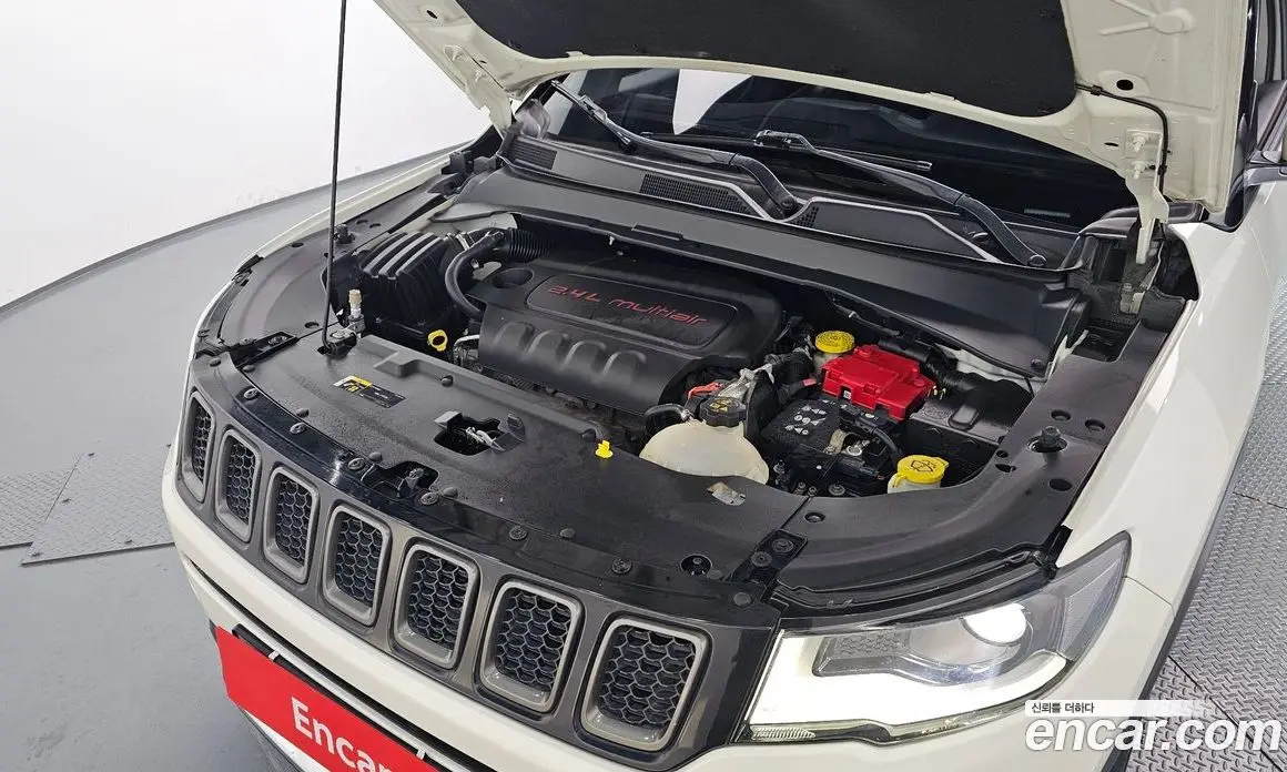 Jeep Compass 2019 2.4 автомат (гидро), фото 5