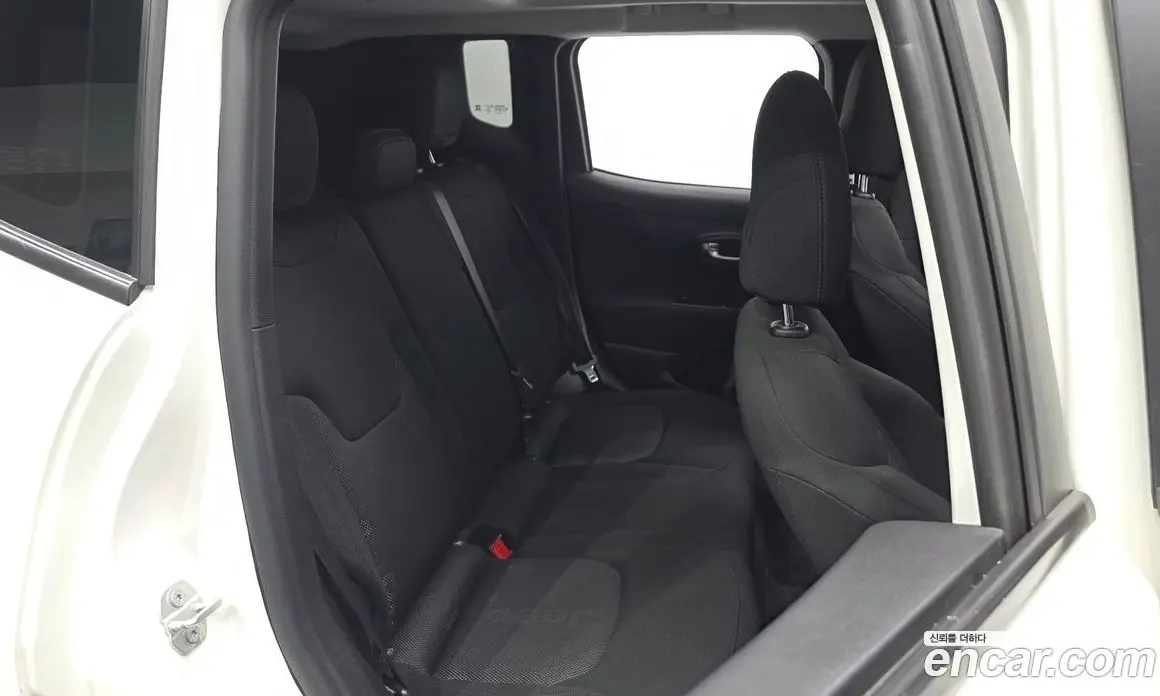 Jeep Renegade 2015 2.4 автомат (гидро), фото 11