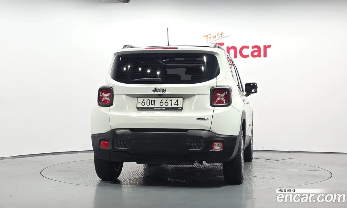 Jeep Renegade 2015 2.4 автомат (гидро), фото 4