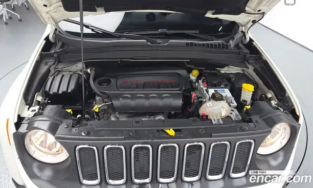 Jeep Renegade 2015 2.4 автомат (гидро), миниатюра 6