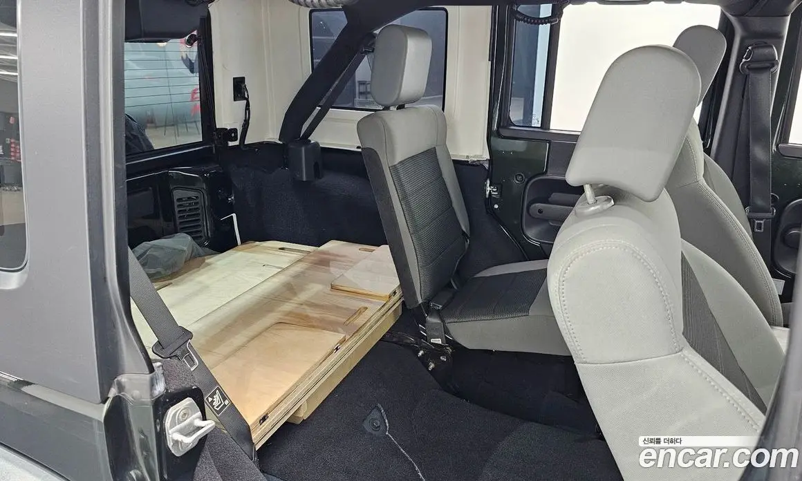 Jeep Wrangler 2010 2.8 автомат (гидро), фото 11