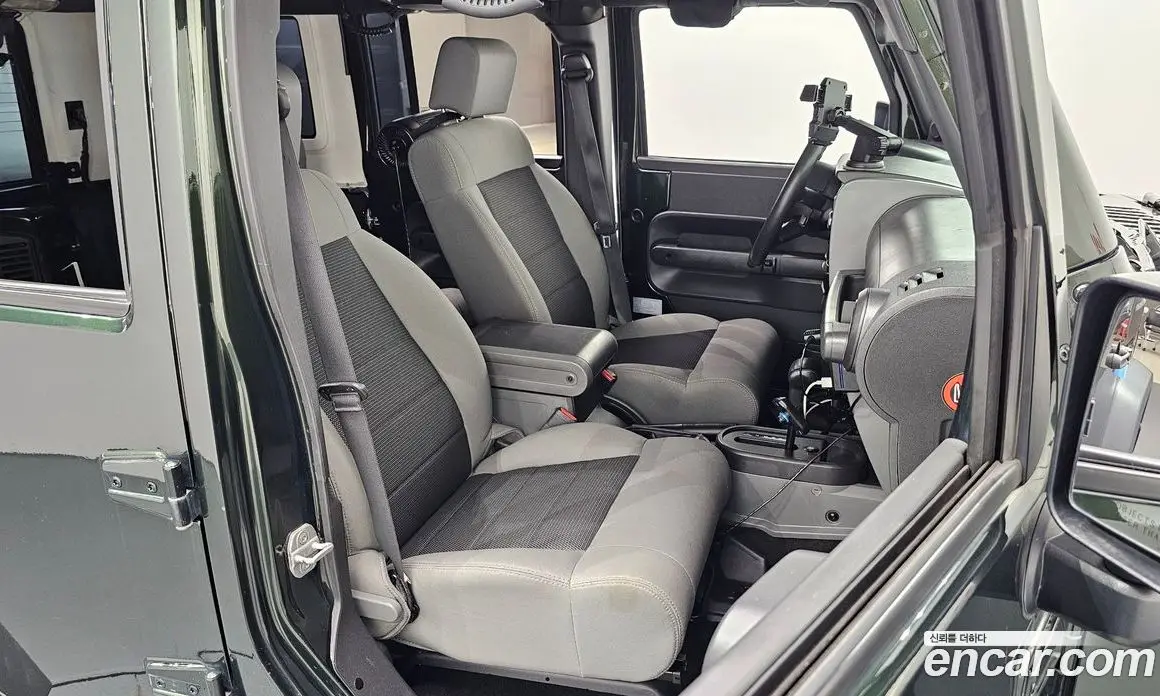 Jeep Wrangler 2010 2.8 автомат (гидро), фото 10