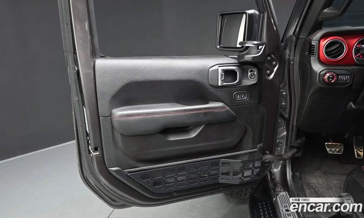 Jeep Wrangler 2019 2.0 автомат (гидро), фото 14