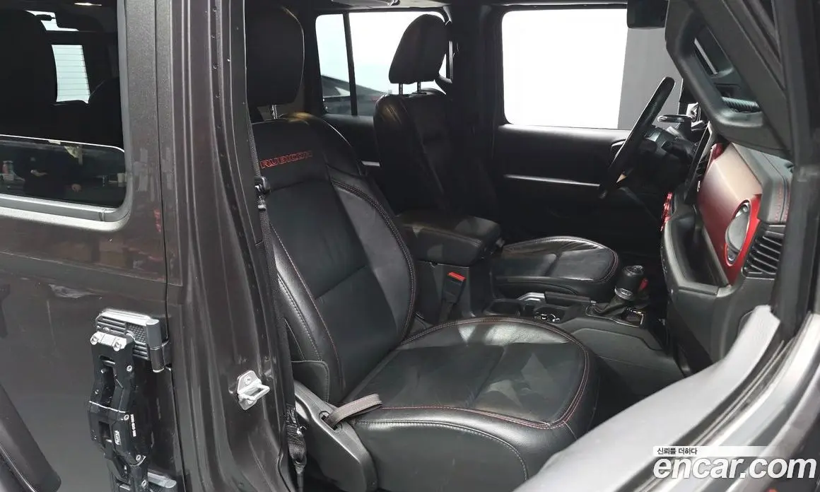 Jeep Wrangler 2019 2.0 автомат (гидро), фото 17
