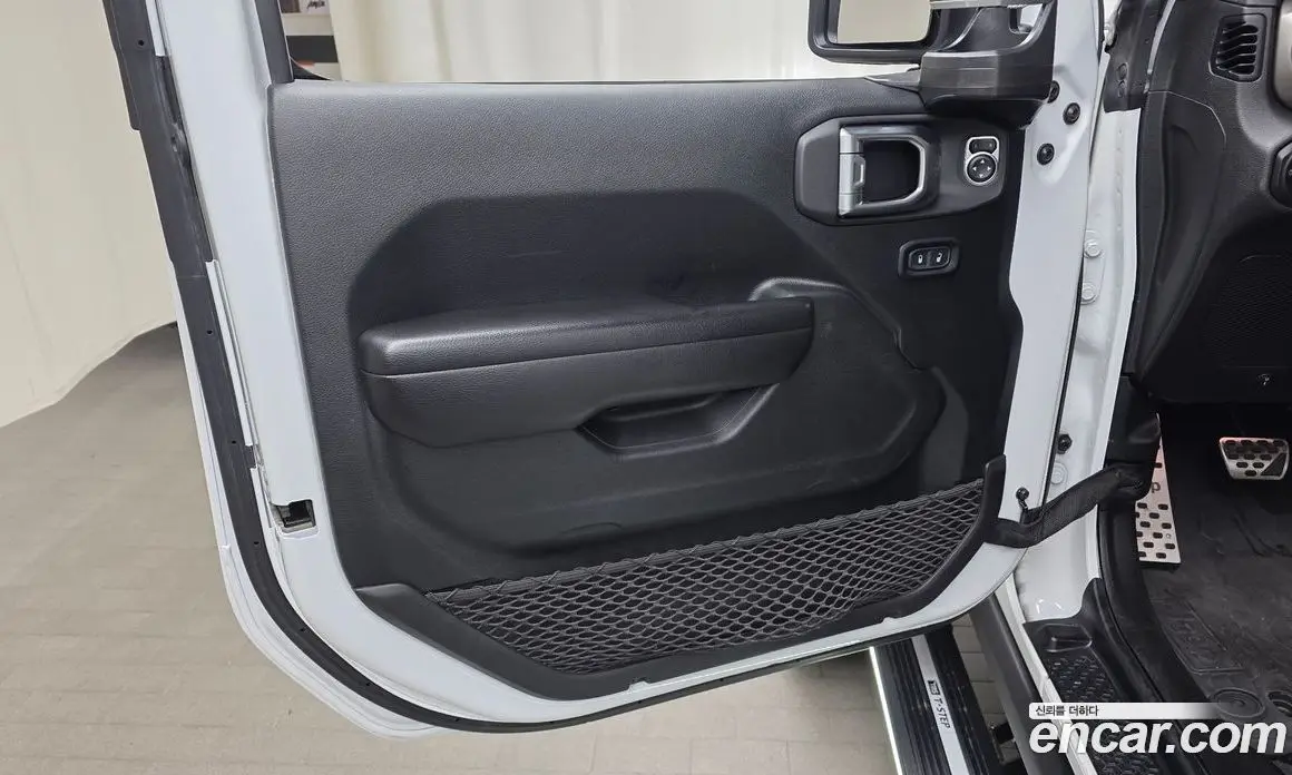 Jeep Wrangler 2020 2.0 автомат (гидро), фото 14