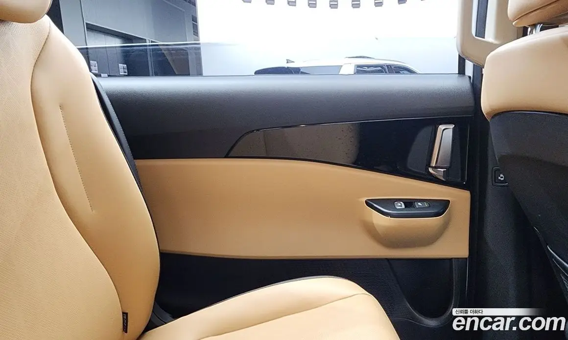 Kia Carnival 2021 2.2 автомат (гидро), фото 14
