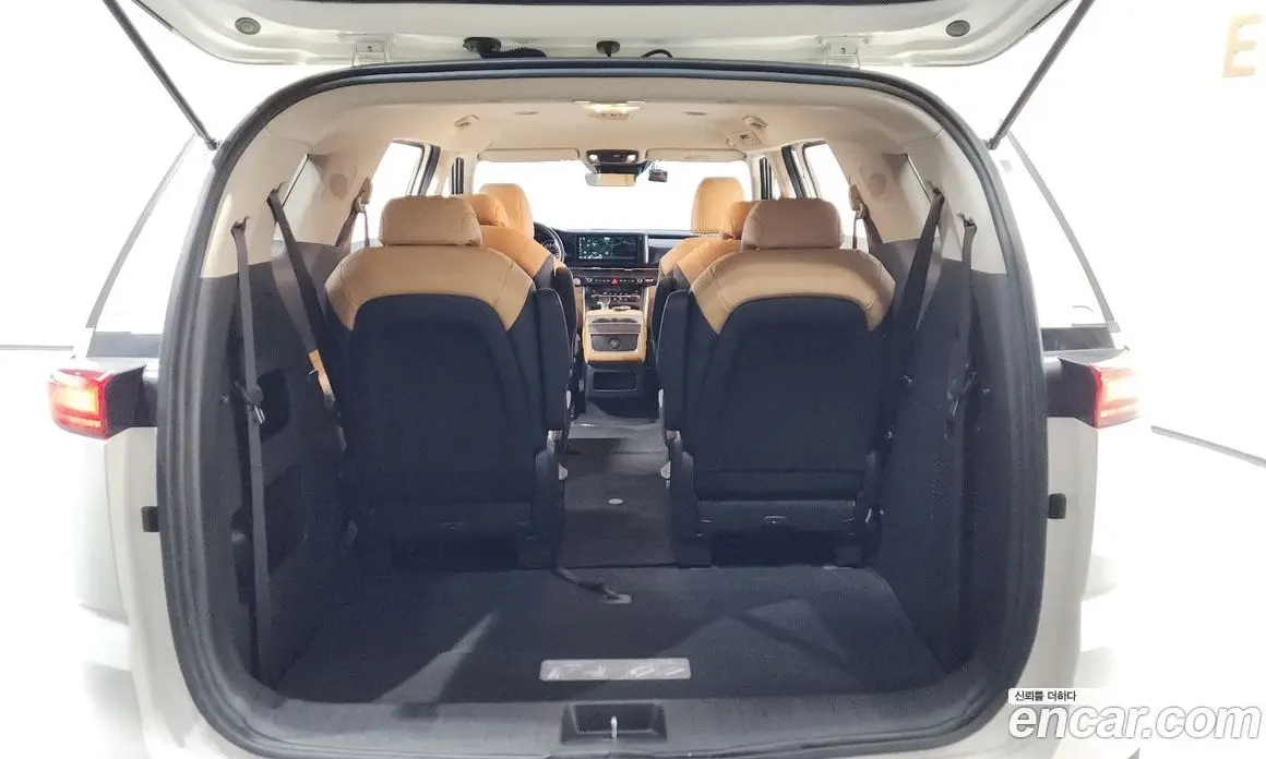 Kia Carnival 2021 2.2 автомат (гидро), фото 23