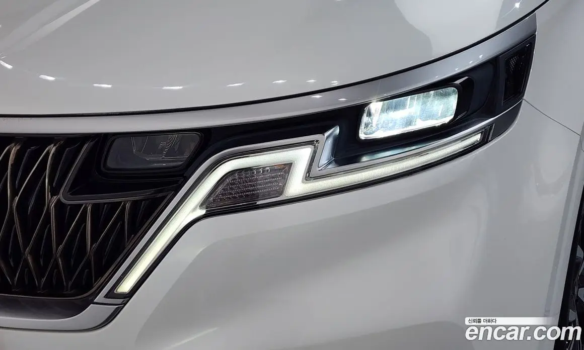 Kia Carnival 2021 2.2 автомат (гидро), фото 7