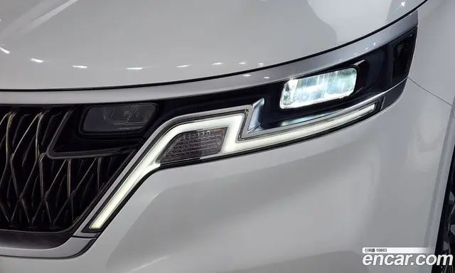 Kia Carnival 2021 2.2 автомат (гидро), миниатюра 7