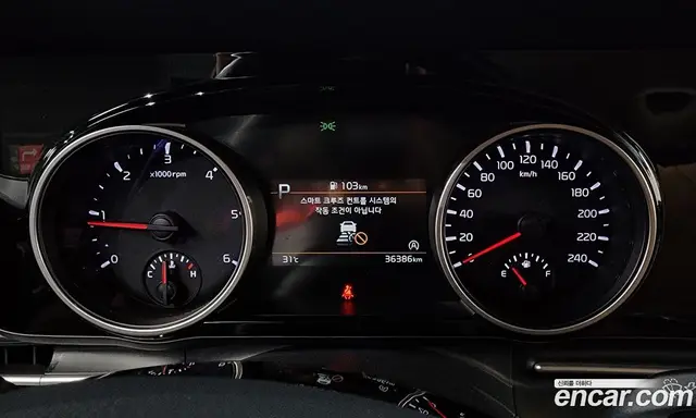 Kia Carnival 2021 2.2 автомат (гидро), миниатюра 10