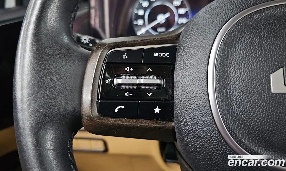 Kia Carnival 2021 2.2 автомат (гидро), фото 32