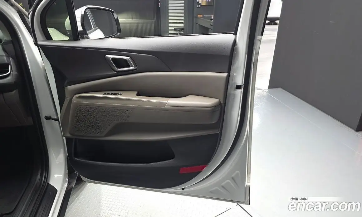 Kia Carnival 2024 2.2 автомат (гидро), фото 15