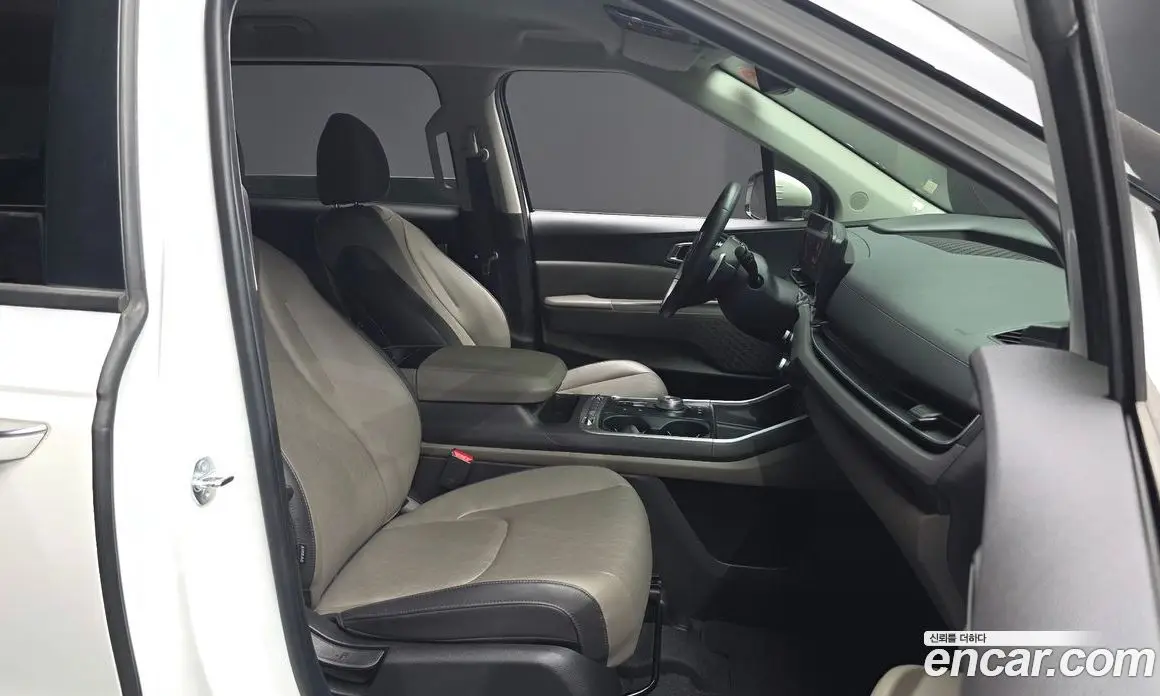 Kia Carnival 2024 2.2 автомат (гидро), фото 16