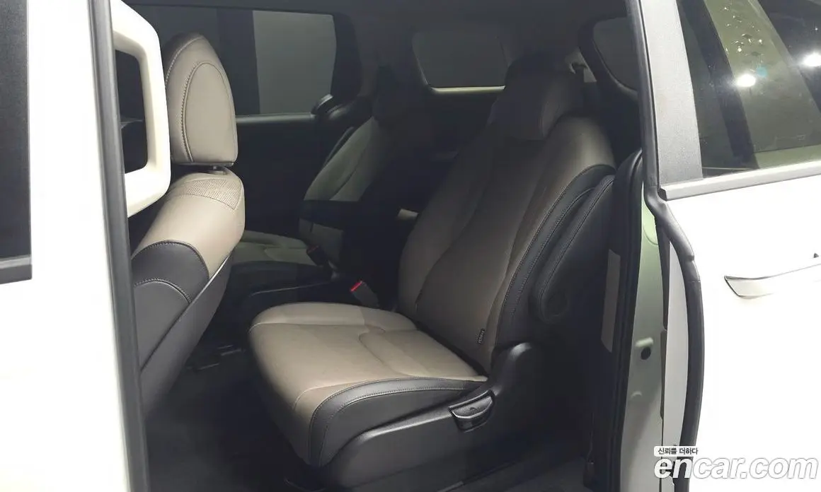 Kia Carnival 2024 2.2 автомат (гидро), фото 18