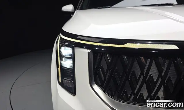 Kia Carnival 2024 2.2 автомат (гидро), миниатюра 8