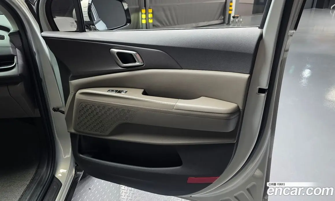 Kia Carnival 2024 3.5 автомат (гидро), фото 15