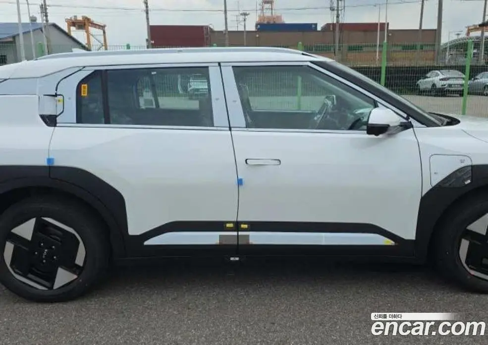 Kia EV3 2026 0.1 автомат (гидро), фото 6