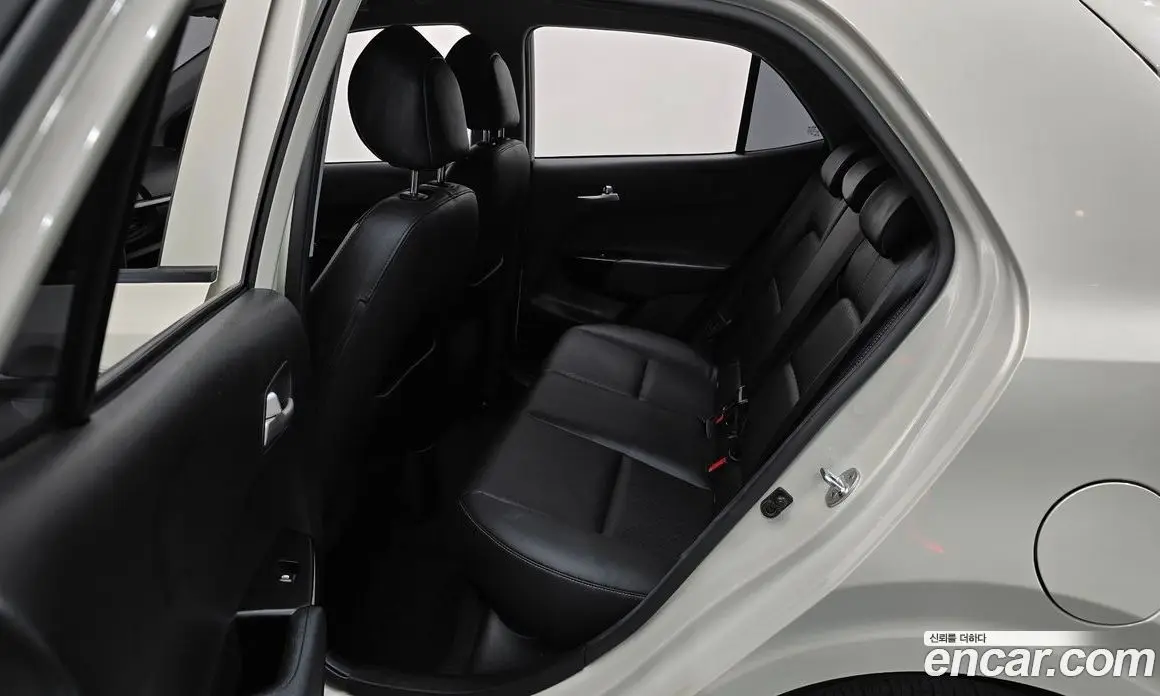 Kia Morning 2017 1.0 автомат (гидро), фото 12 Kia Morning 2017 1.0 автомат (гидро), фото 12