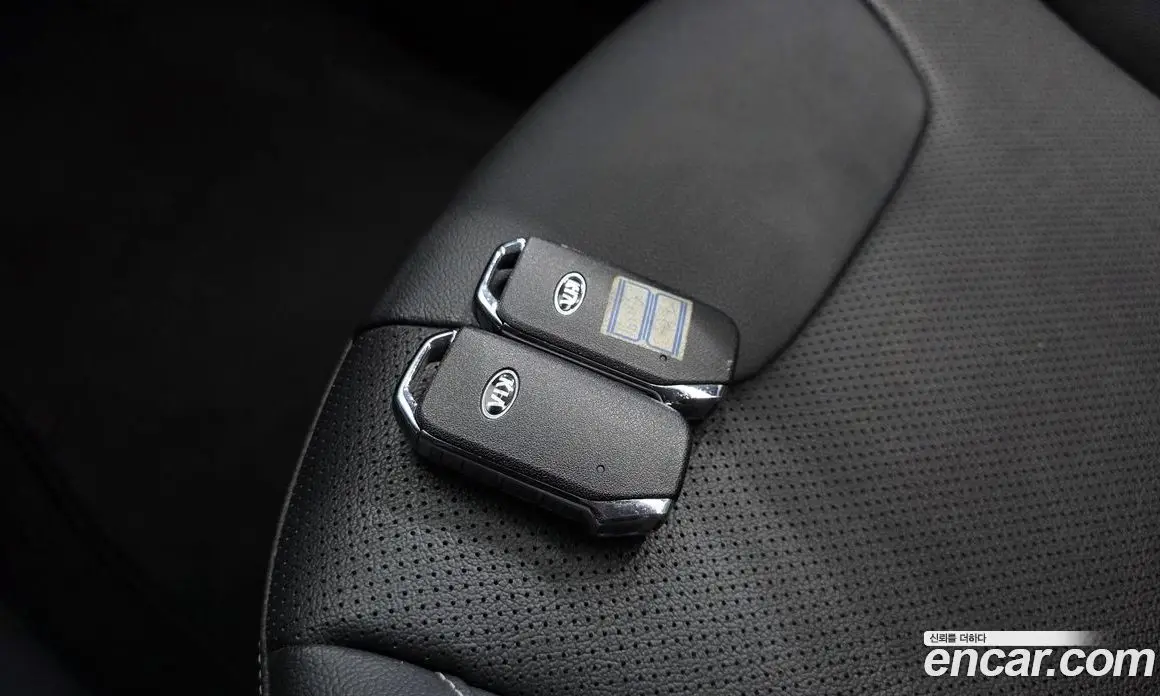 Kia Niro 2021 1.6 автомат (гидро), фото 23