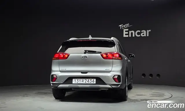 Kia Niro 2021 1.6 автомат (гидро), миниатюра 4