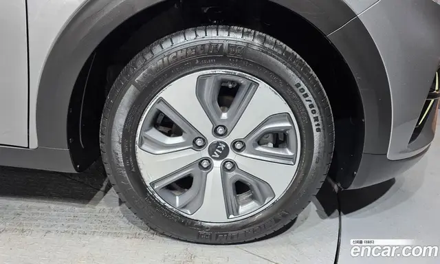 Kia Niro 2021 1.6 автомат (гидро), миниатюра 7