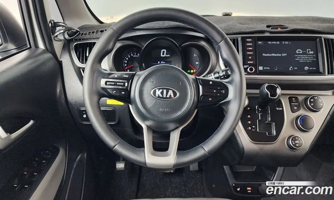 Kia Ray 2020 1.0 автомат (гидро), фото 13