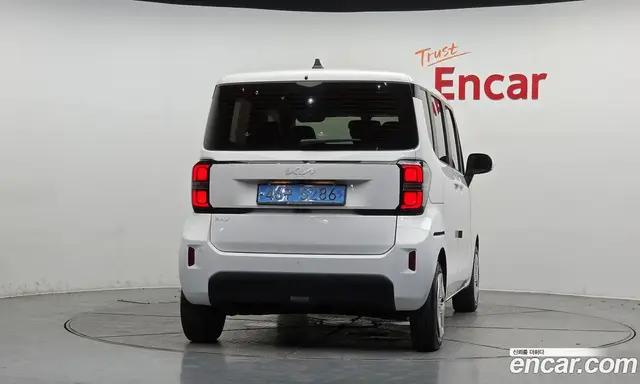 Kia Ray 2023 0.1 автомат (гидро), миниатюра 3