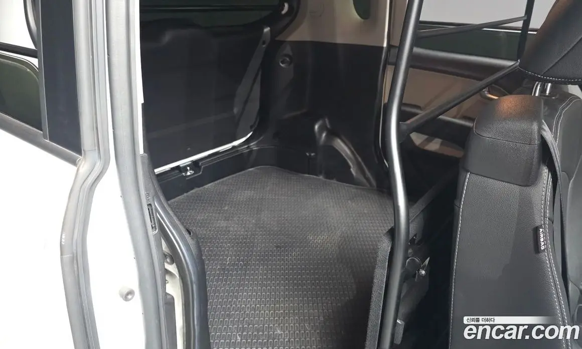 Kia Ray 2024 1.0 автомат (гидро), фото 17