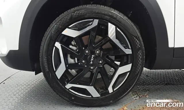 Kia Seltos 2025 1.6 автомат (гидро), миниатюра 4