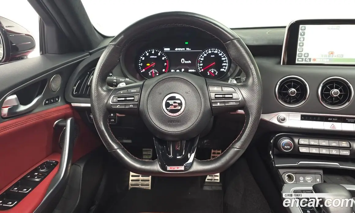 Kia Stinger 2017 3.3 автомат (гидро), фото 17