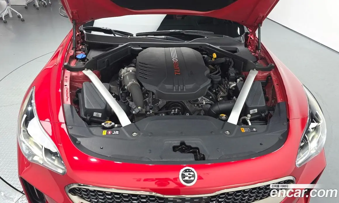 Kia Stinger 2017 3.3 автомат (гидро), фото 5