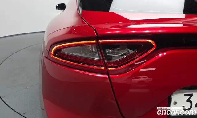 Kia Stinger 2017 3.3 автомат (гидро), миниатюра 8