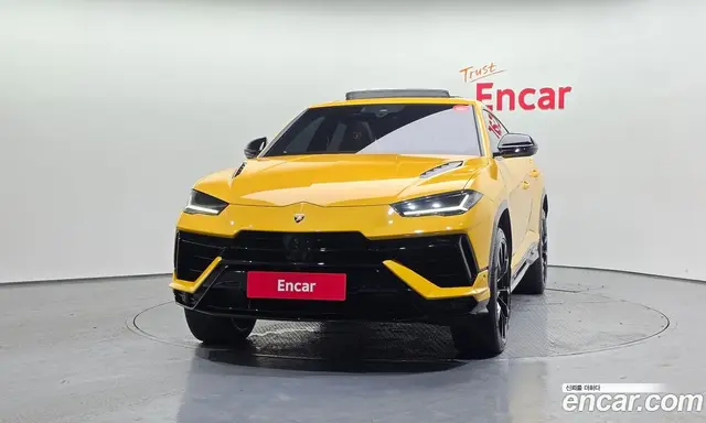 Lamborghini Urus 2024 4.0 автомат (гидро), миниатюра 3