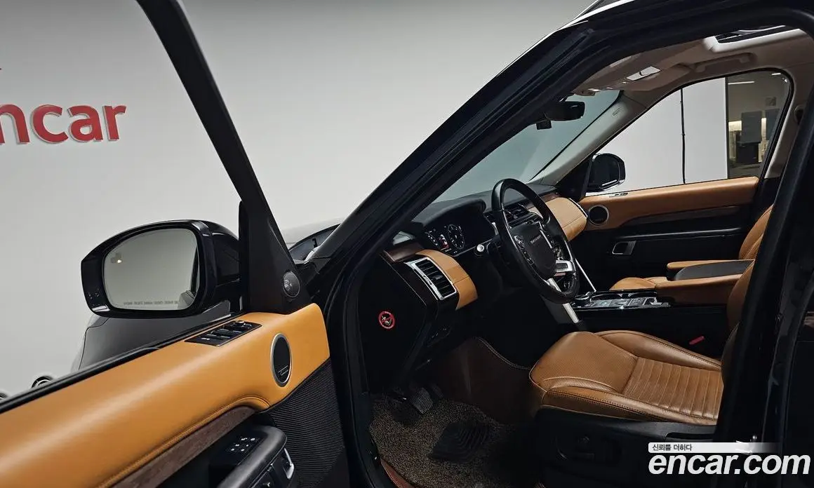 Land Rover Discovery 2018 3.0 автомат (гидро), фото 12