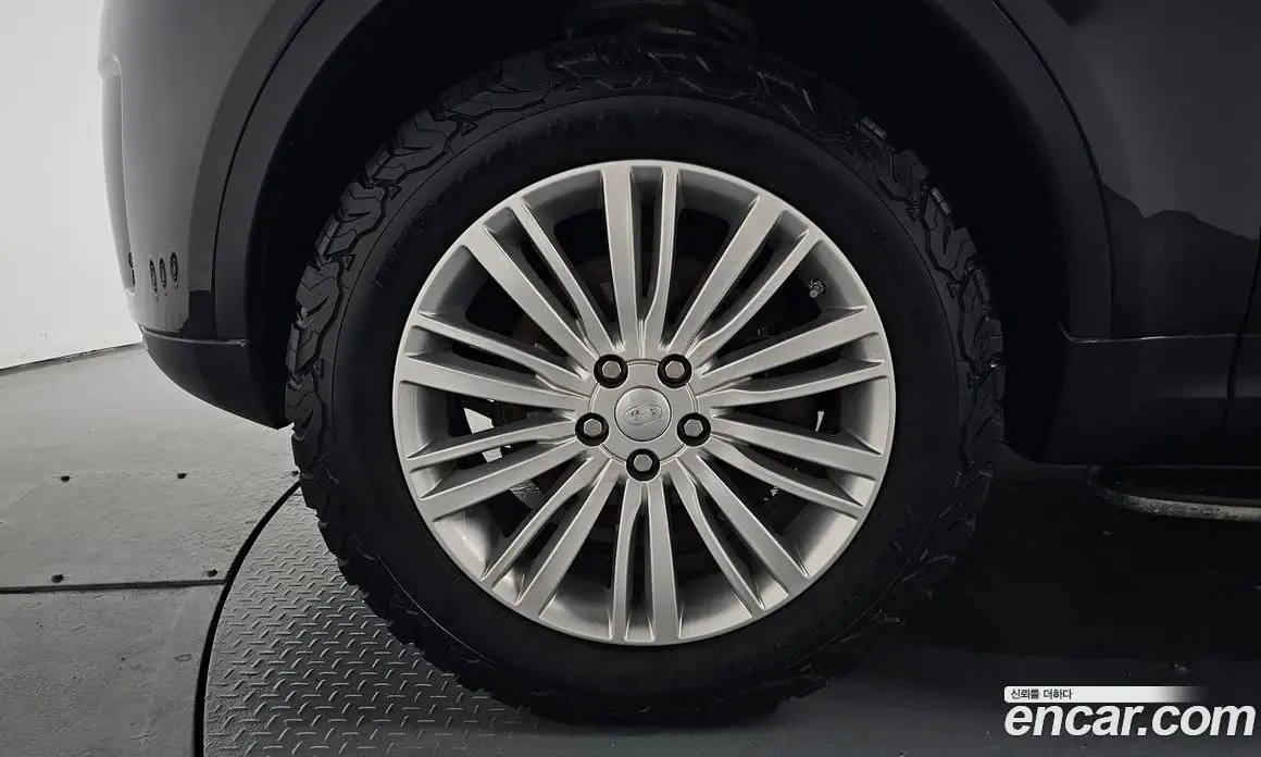 Land Rover Discovery 2018 3.0 автомат (гидро), фото 4