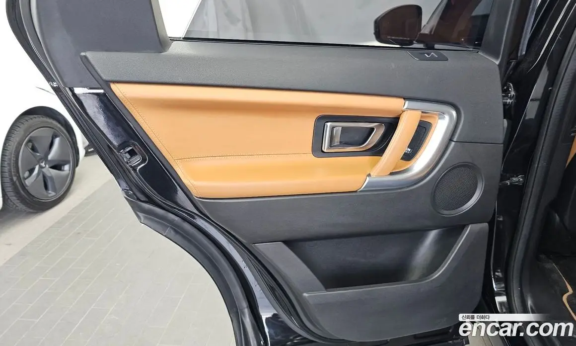Land Rover Discovery Sport 2019 2.0 автомат (гидро), фото 15