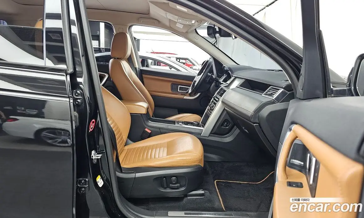 Land Rover Discovery Sport 2019 2.0 автомат (гидро), фото 17