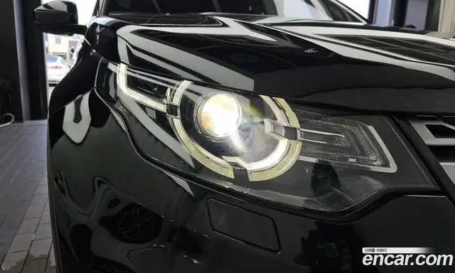 Land Rover Discovery Sport 2019 2.0 автомат (гидро), миниатюра 8
