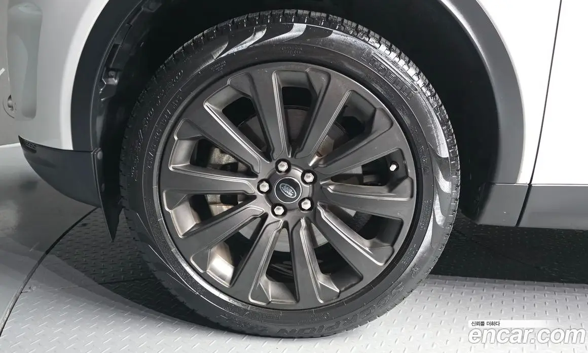 Land Rover Discovery Sport 2020 2.0 автомат (гидро), фото 5