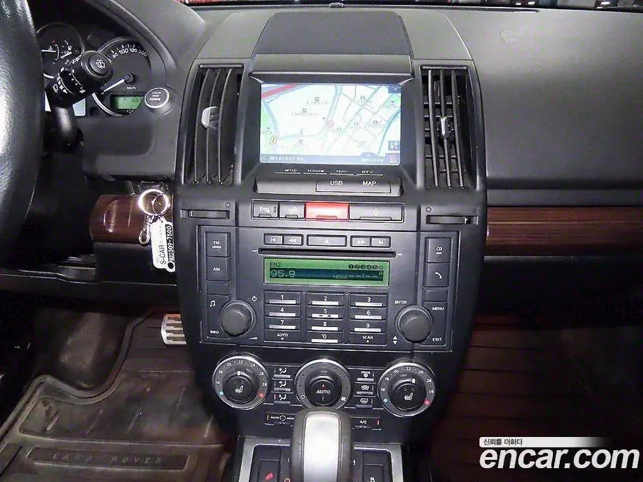 Land Rover Freelander 2012 2.2 автомат (гидро), фото 11